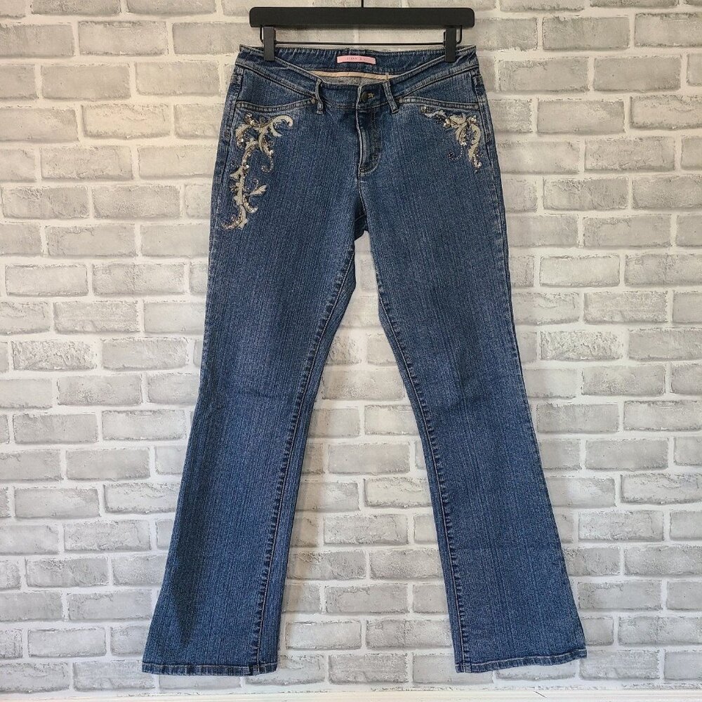 Gianni Bini Jeans Size 29 Embroidered Floral Patch Distressed Denim Blue
